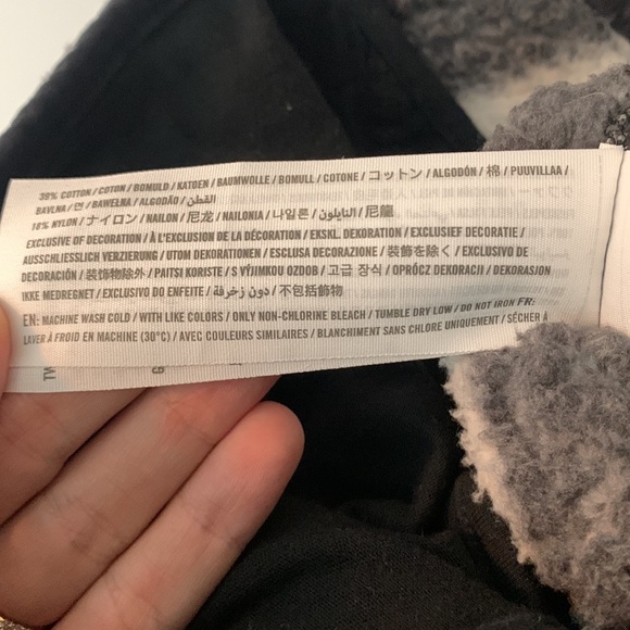 Abercrombie & Fitch Sherpa Pullover - Picture 7 of 8